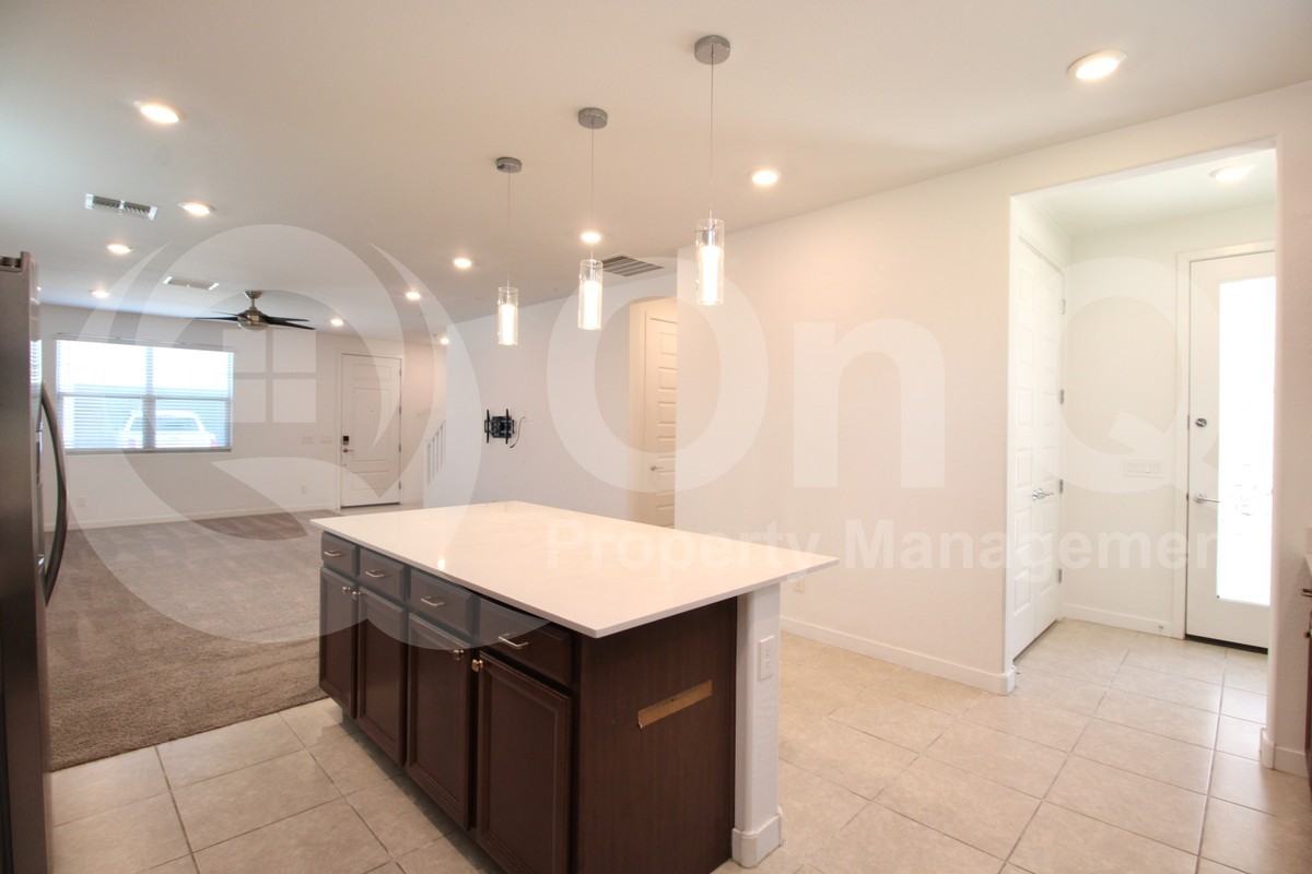 1158 E Sabino Dr - Photo 3 of 25