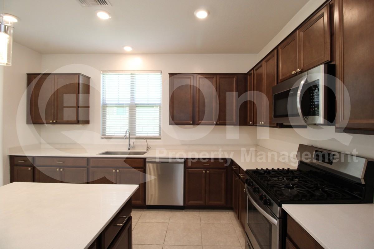 1158 E Sabino Dr - Photo 4 of 25