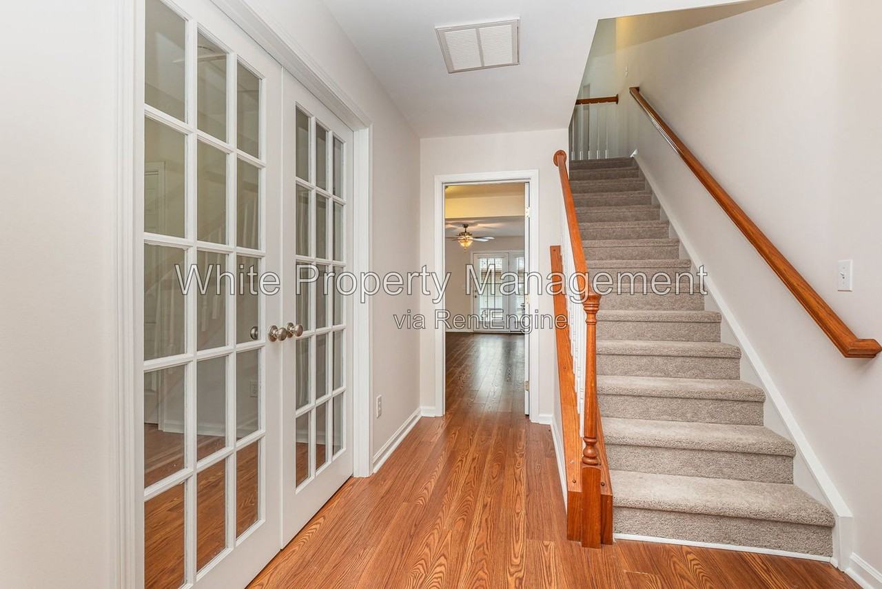 15656 Marvin Rd - Photo 3 of 26