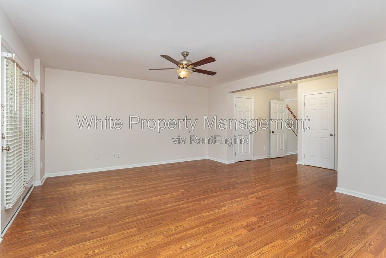 15656 Marvin Rd - Photo 7 of 26