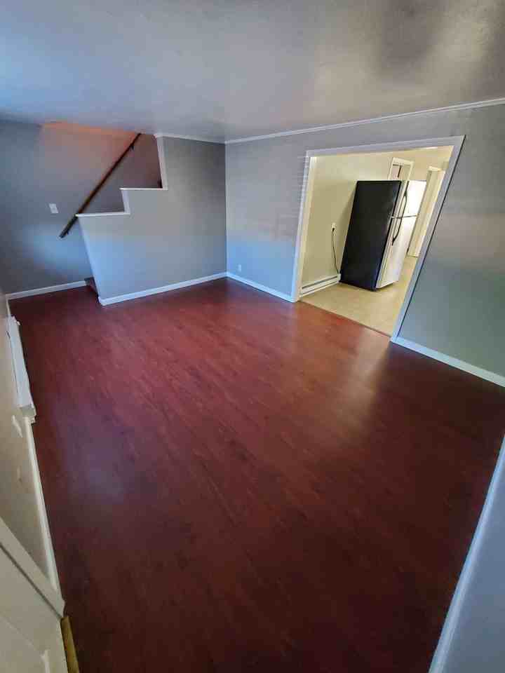 926 Se Uglow Ave #2 - Photo 6 of 13