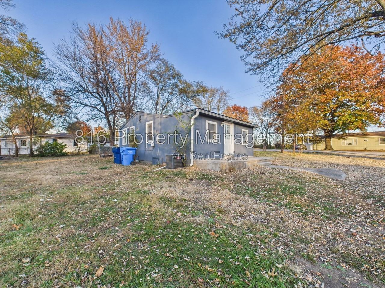 126 S Village Ter - Photo 4 of 29