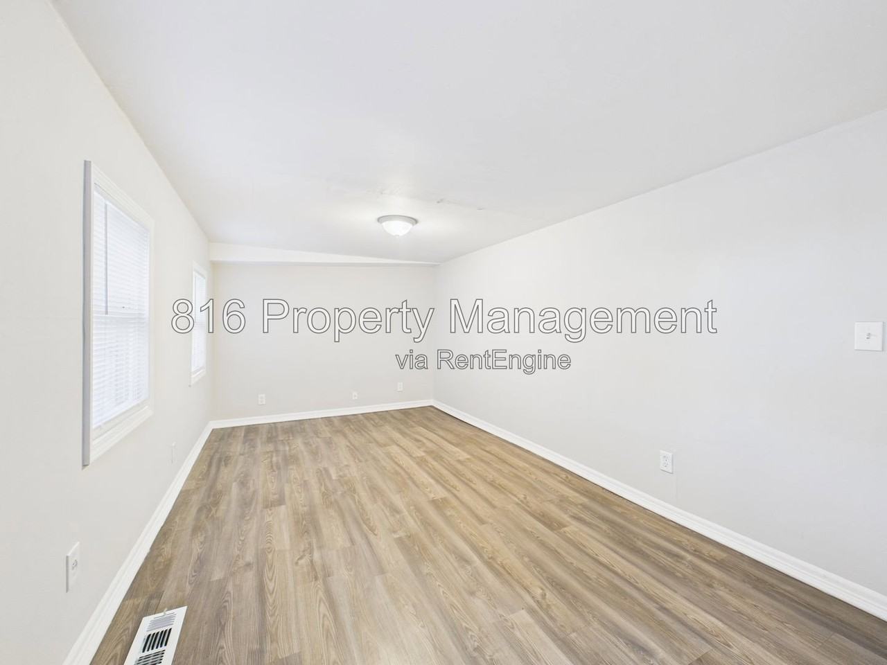 126 S Village Ter - Photo 6 of 29