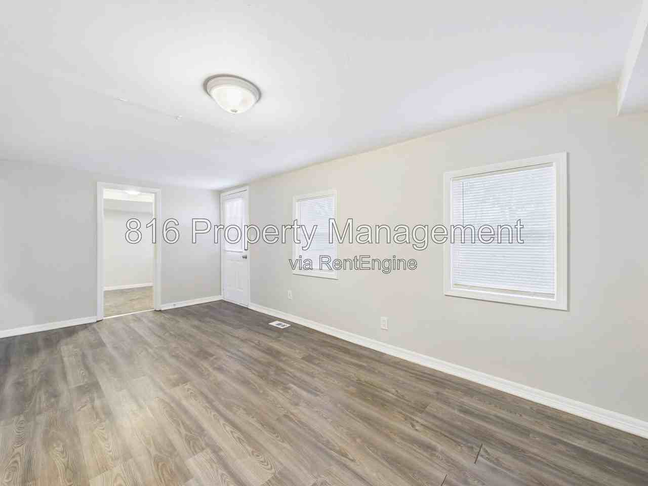 126 S Village Ter - Photo 7 of 29