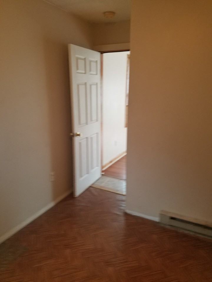 211 Gussie Ave #B - Photo 6 of 7