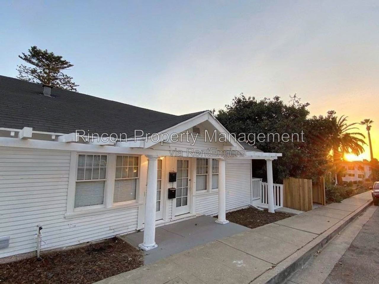658 Poli St