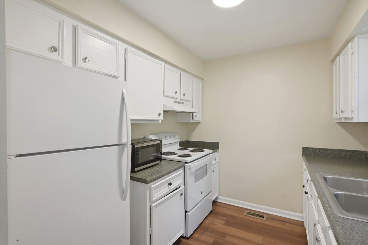 3260 Niagara Dr - Photo 6 of 26