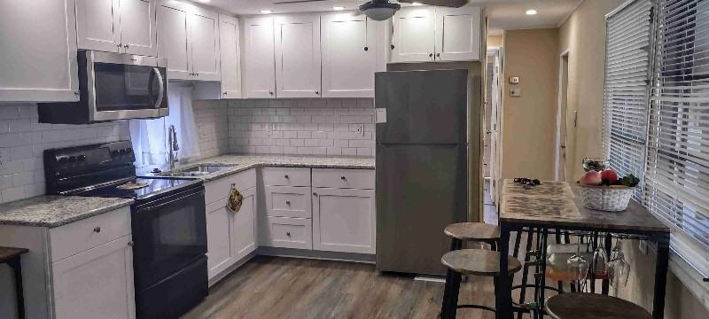 2304 Pitt Rd - Photo 7 of 19
