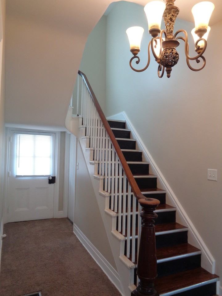 9899 Jonestown Rd - Photo 7 of 20