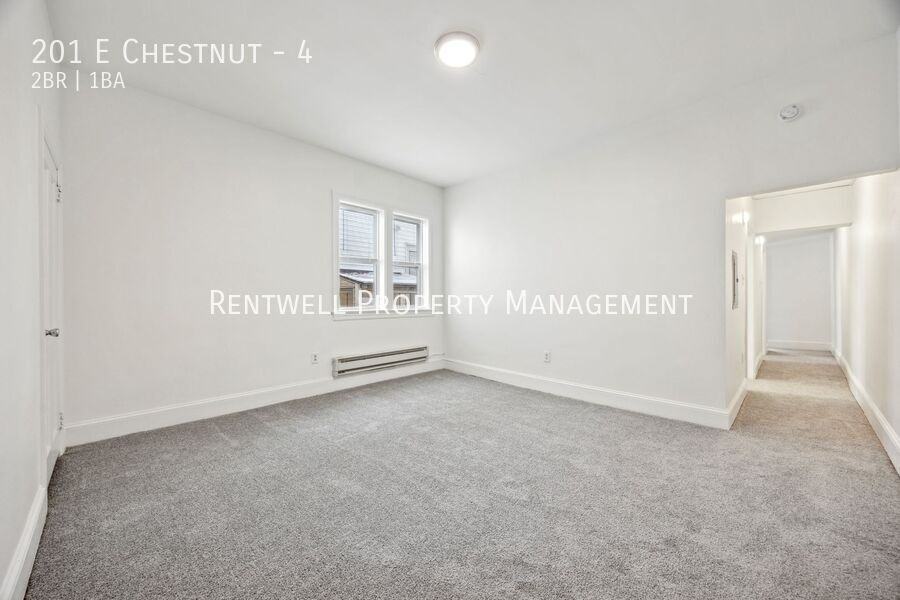 201 E Chestnut St #4 - Photo 6 of 16