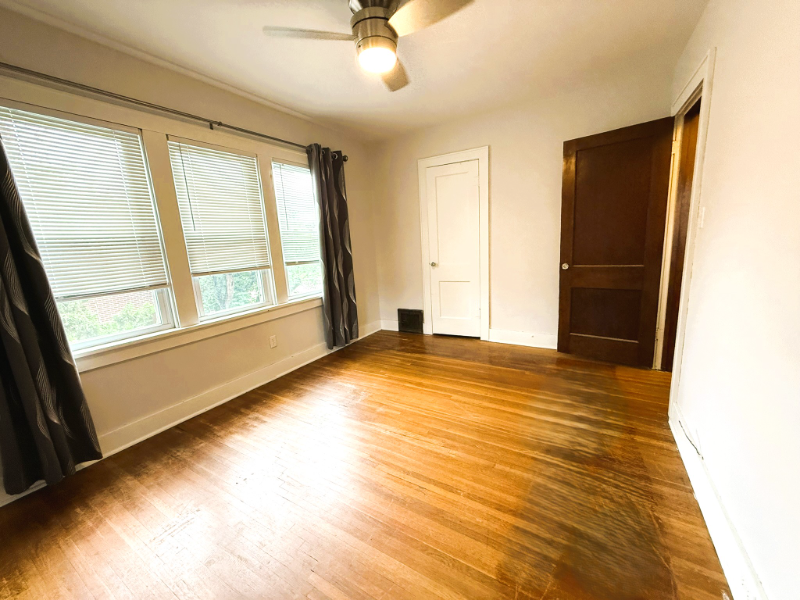 708 N Porter Ave - Photo 4 of 12