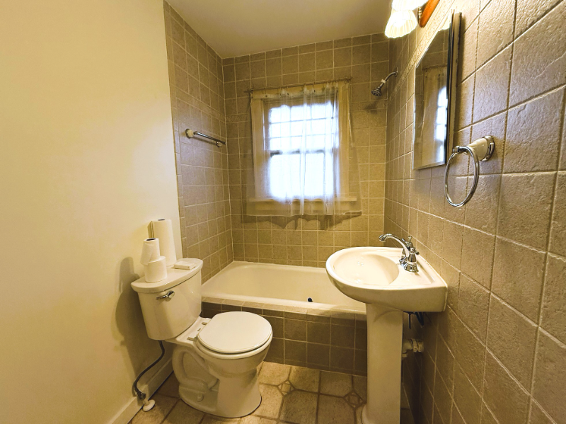 708 N Porter Ave - Photo 5 of 12