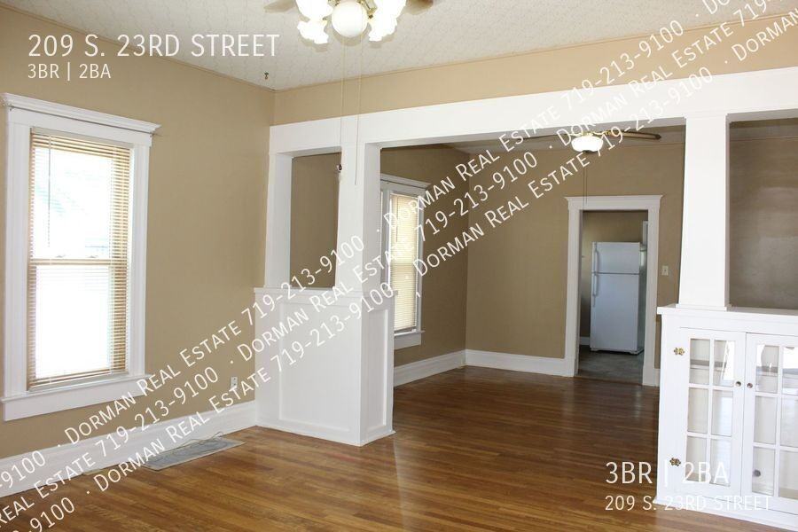 209 S 23rd St - Photo 4 of 12