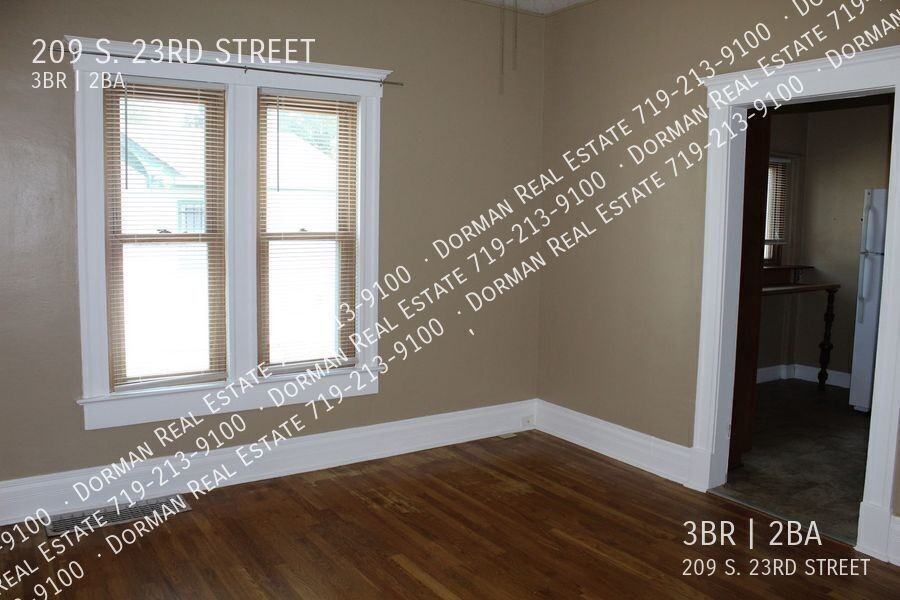 209 S 23rd St - Photo 7 of 12