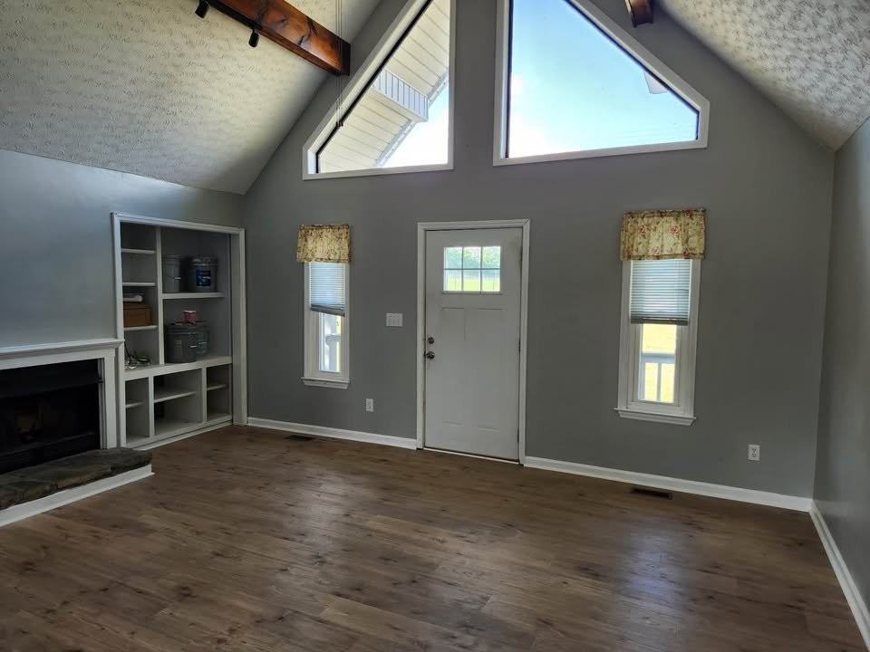 1089 Pickle Rd - Photo 2 of 8