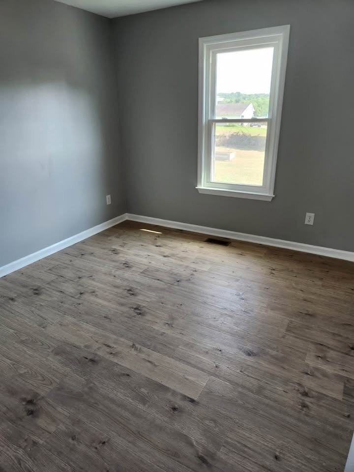 1089 Pickle Rd - Photo 4 of 8