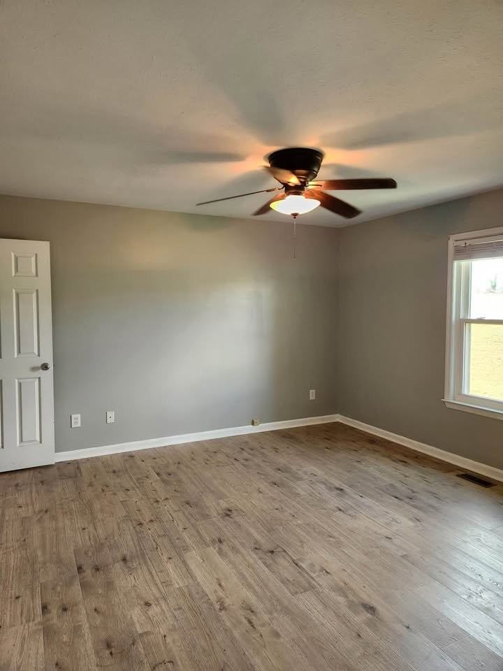1089 Pickle Rd - Photo 6 of 8