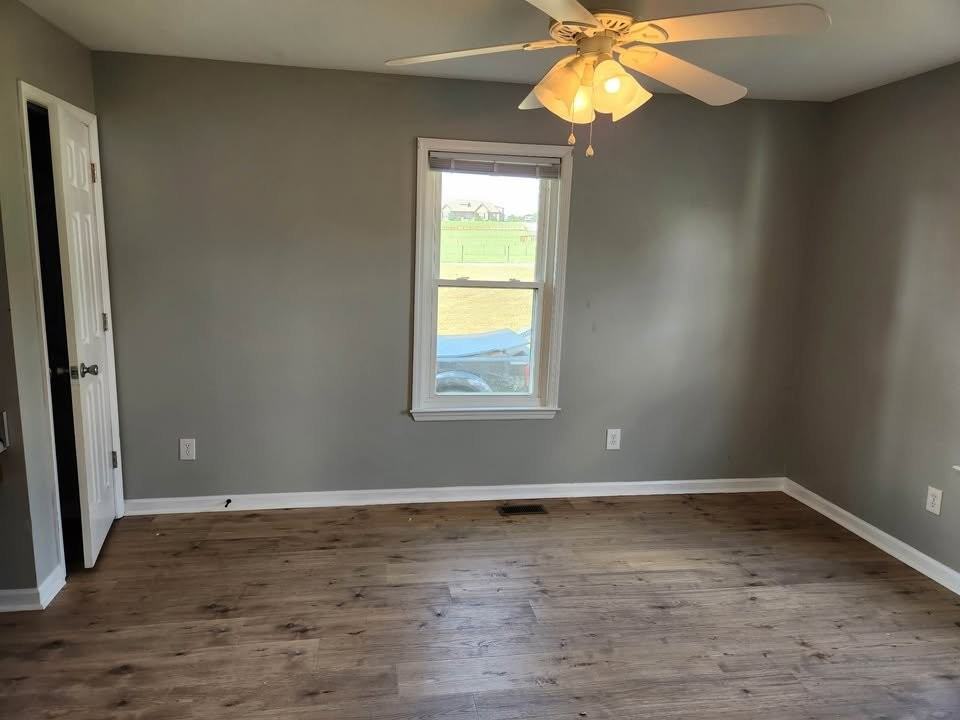 1089 Pickle Rd - Photo 7 of 8