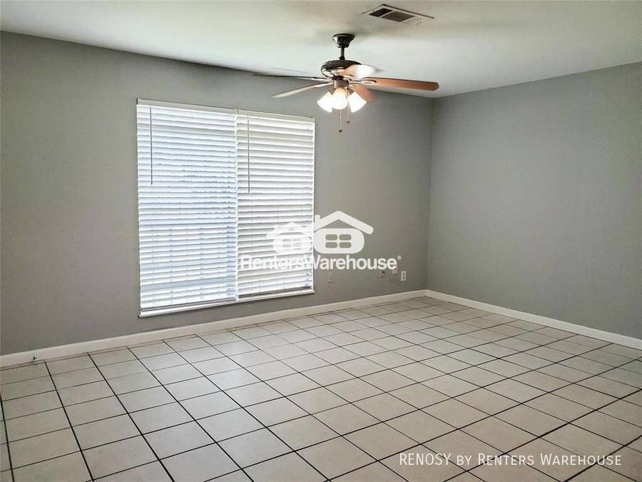 3020 Sagebrush Dr - Photo 2 of 15
