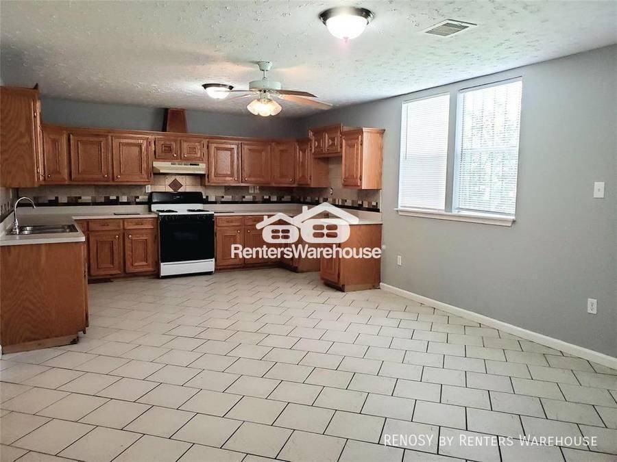 3020 Sagebrush Dr - Photo 4 of 15
