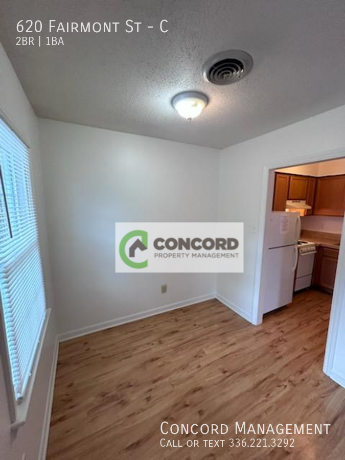 620 Fairmont St #C - Photo 4 of 13