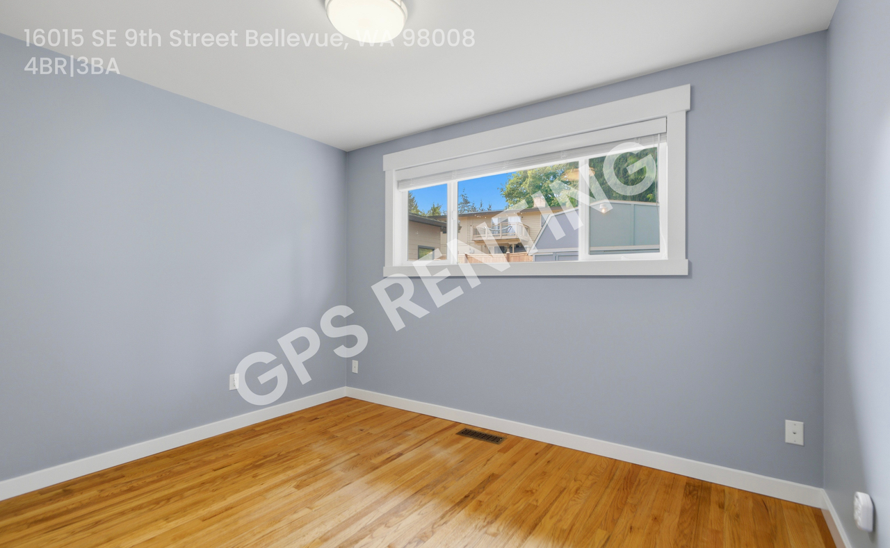 16015 Se 9th St - Photo 3 of 20