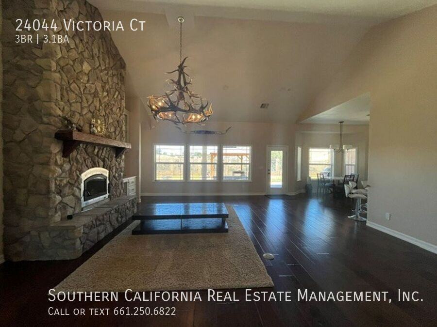 24044 Victoria Ct - Photo 3 of 24