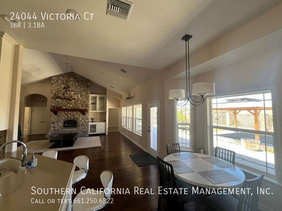 24044 Victoria Ct - Photo 6 of 24