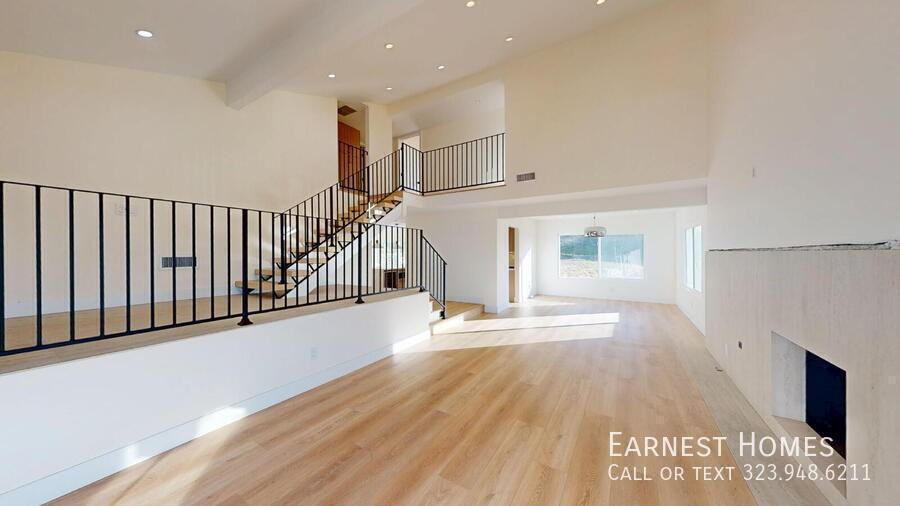 4455 Deanwood Dr - Photo 5 of 35