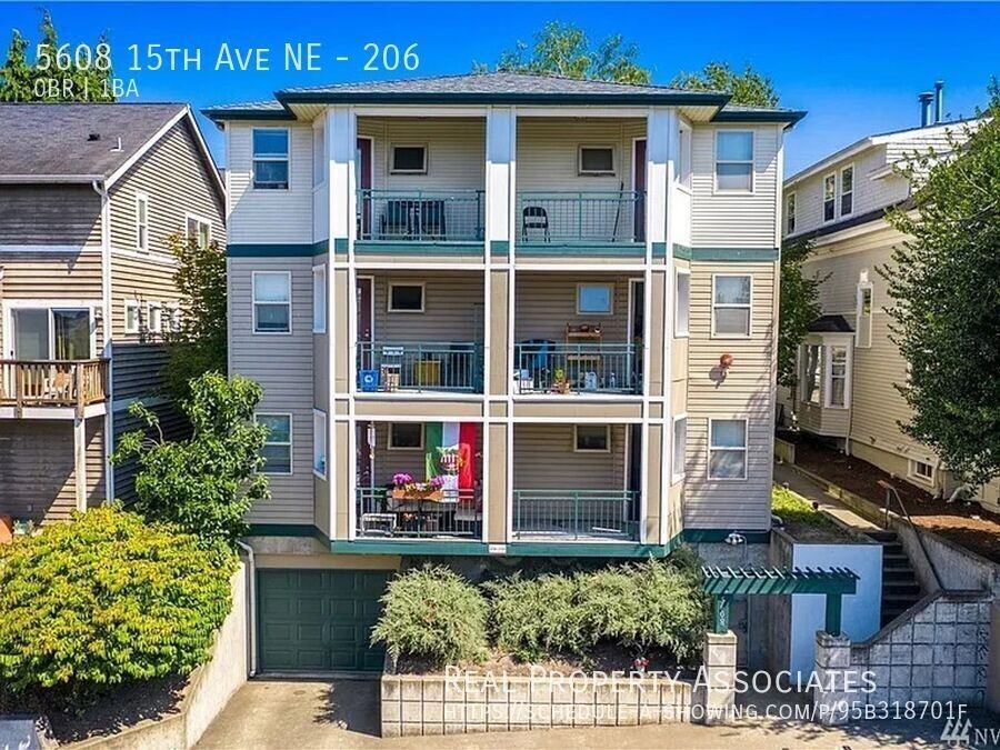 5608 15th Ave Ne #206 - Photo 7 of 40