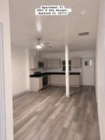 featured image of 1001 W 8th St #1