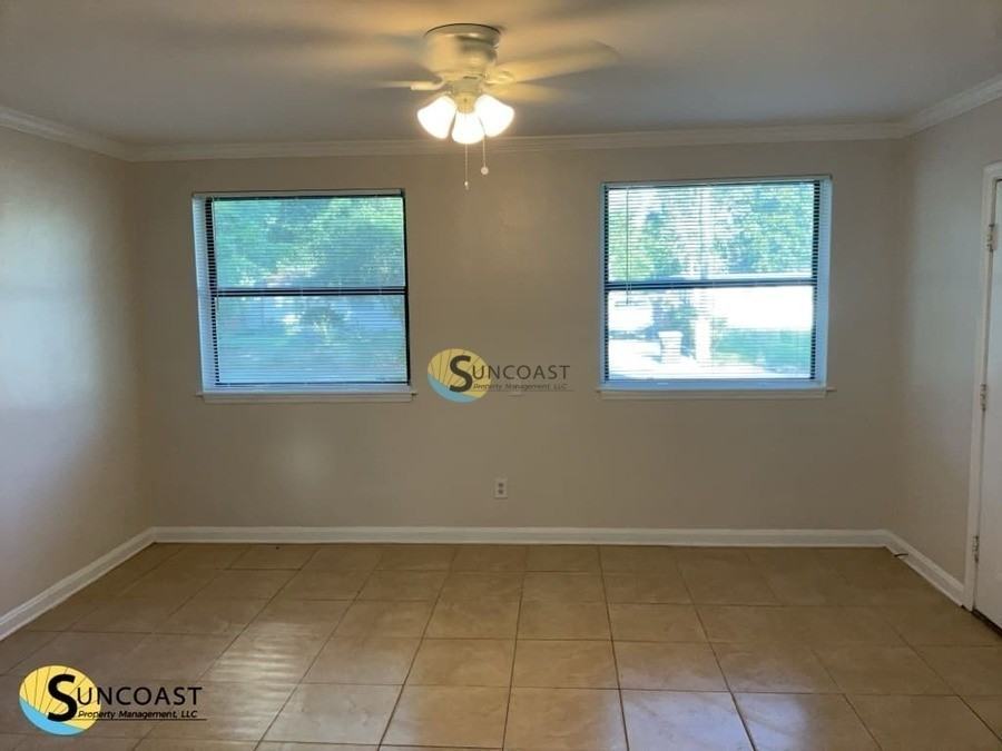 3721 Colebrooke Dr - Photo 3 of 50