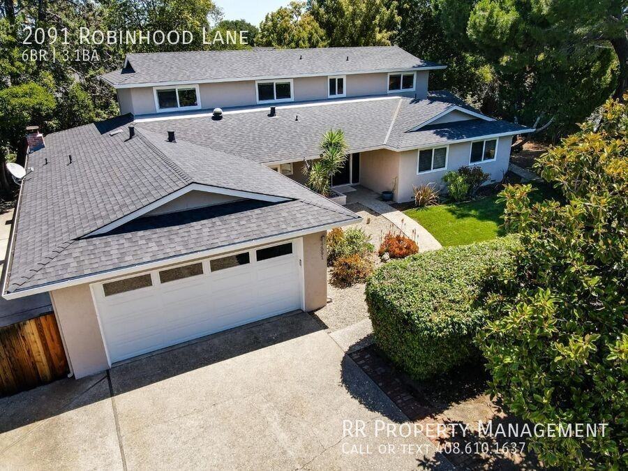 2091 Robinhood Ln - Photo 4 of 47