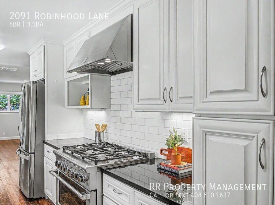 2091 Robinhood Ln - Photo 7 of 47