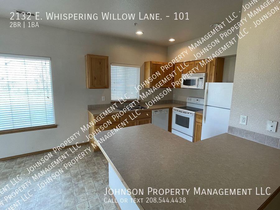 2132 E Whispering Willow Ln #101 - Photo 4 of 12