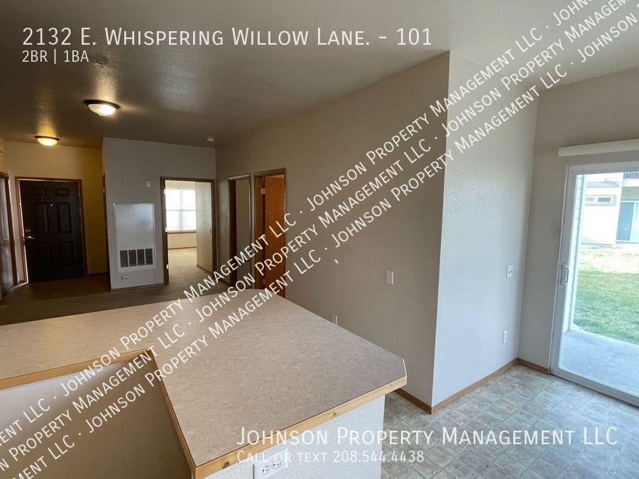 2132 E Whispering Willow Ln #101 - Photo 5 of 12