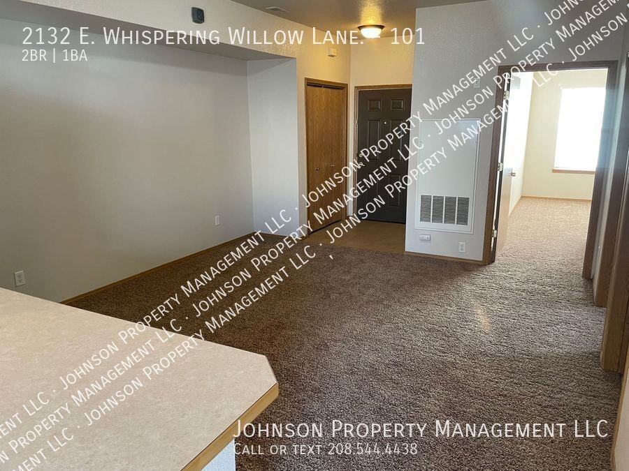 2132 E Whispering Willow Ln #101 - Photo 6 of 12