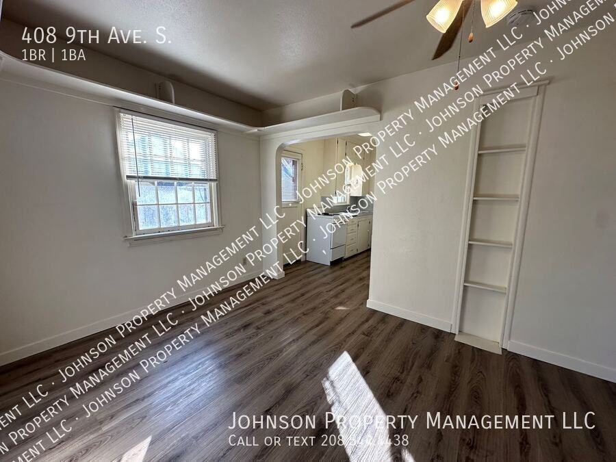 408 9th Ave S - Photo 2 of 22