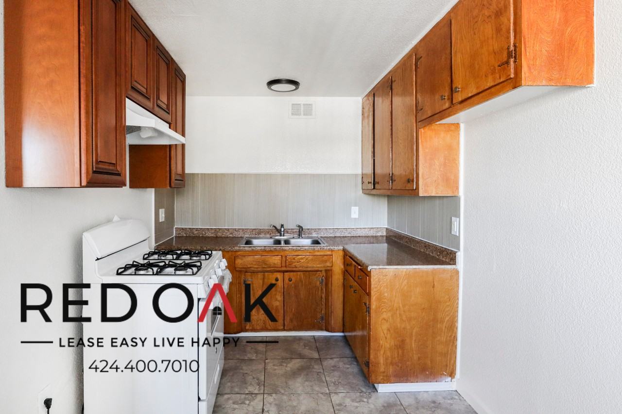 8335 Washington Blvd #4 - Photo 2 of 17