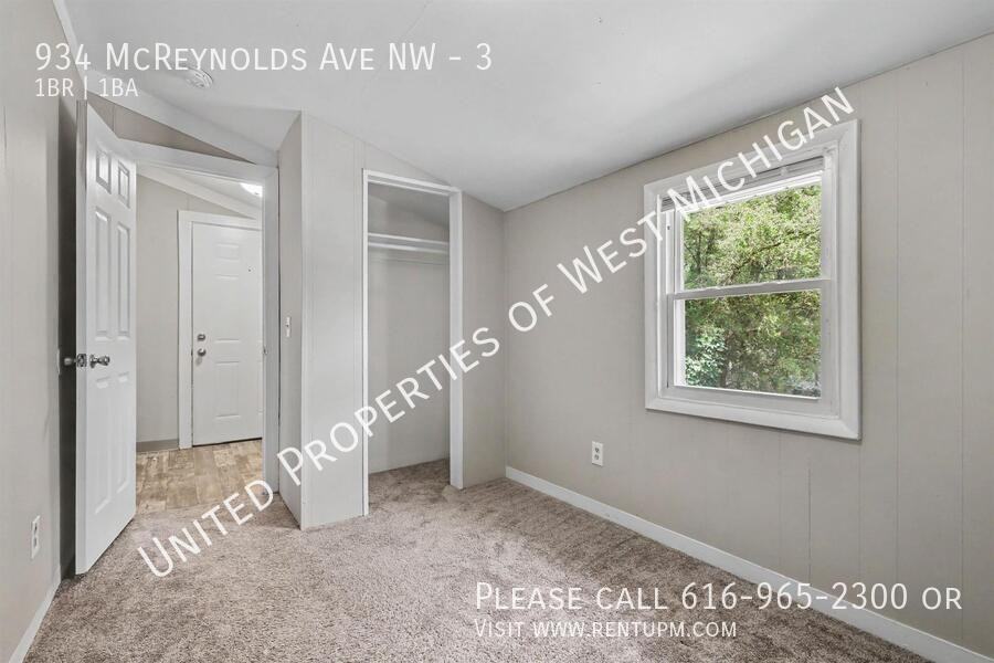 934 Mcreynolds Ave Nw #3 - Photo 5 of 17