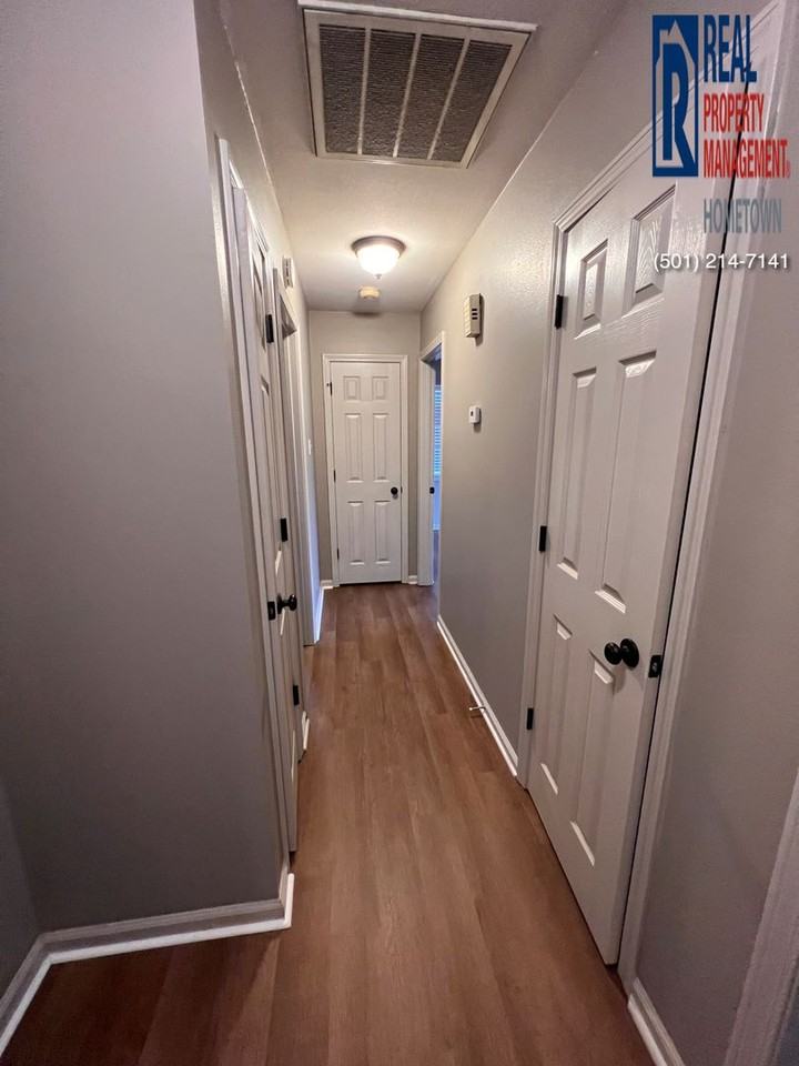 36 Parkview Dr - Photo 4 of 15