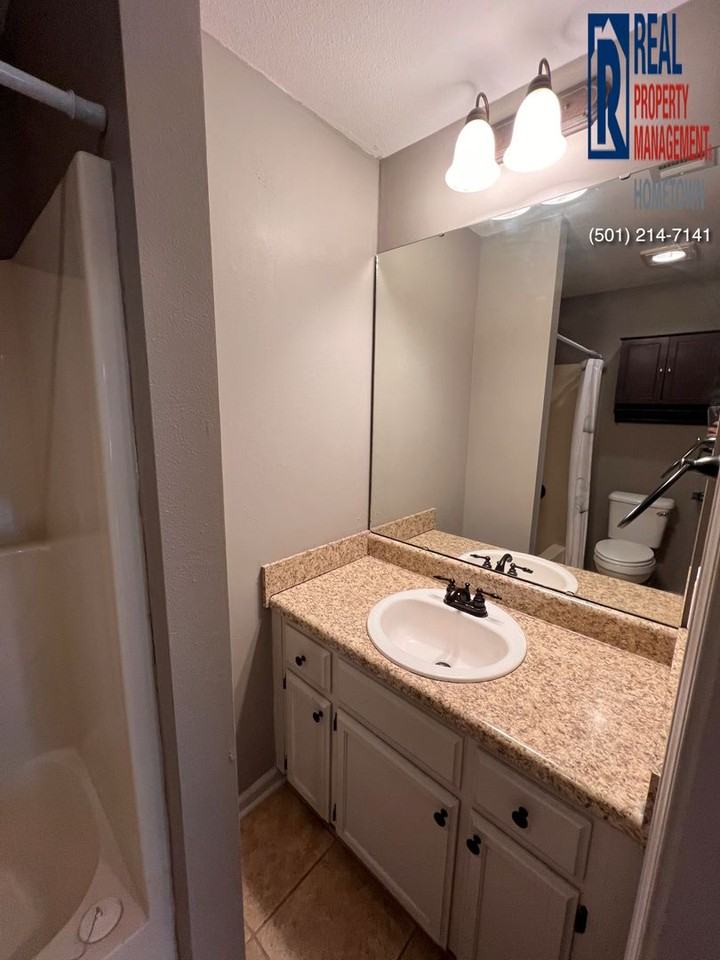 36 Parkview Dr - Photo 5 of 15