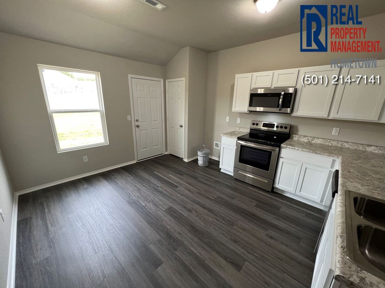 1956 Auburn Hills Dr - Photo 4 of 19