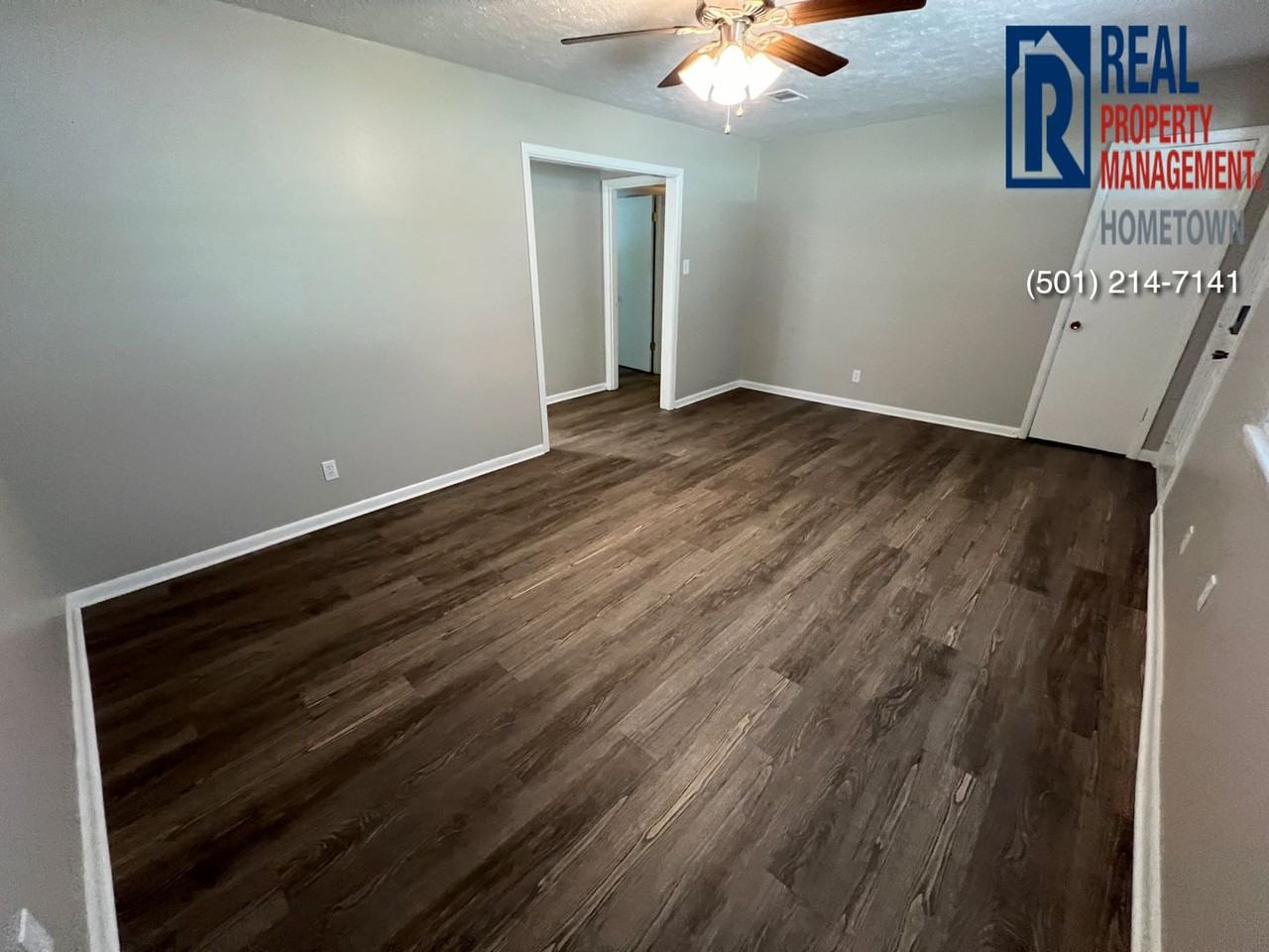 1016 W Kiehl Ave - Photo 2 of 16