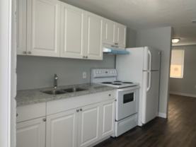 415 12th St W - Photo 1 of 1