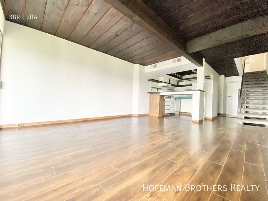 2342 Silver Ridge Ave #1 - Photo 5 of 22