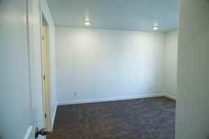 featured image of 1825 E Fall St