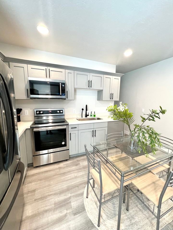 57 S Sicily Way - Photo 3 of 12