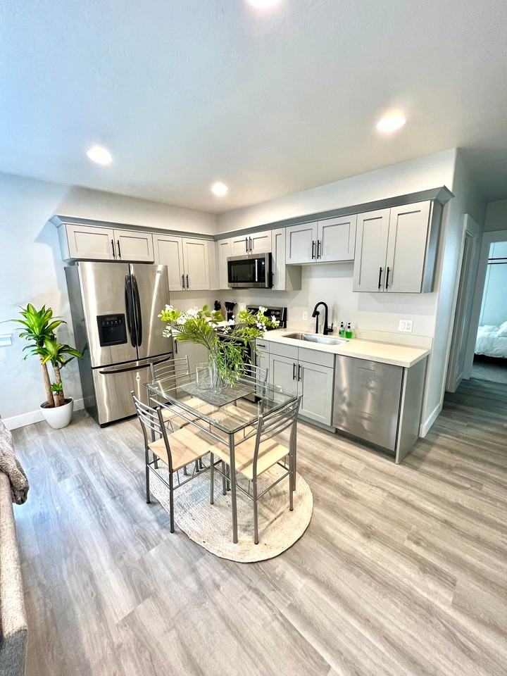 57 S Sicily Way - Photo 4 of 12