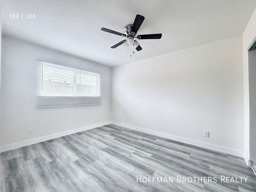 1052 Browning Blvd #11 - Photo 5 of 8